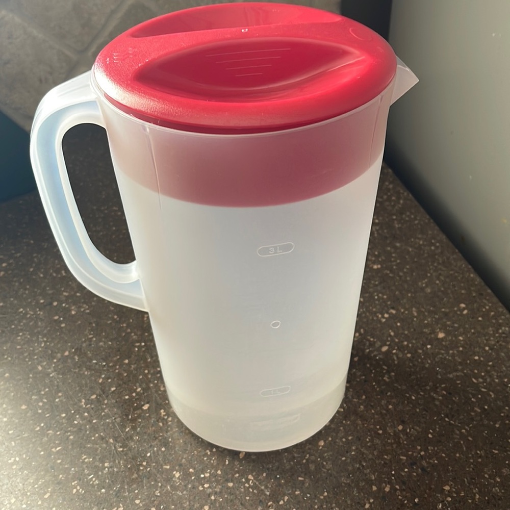 lemonade pitcher